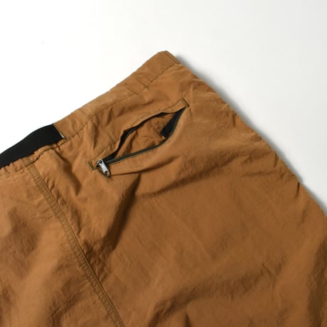 USED "ST.JOHN'S BAY" PACKABLE NYLON SHORTS