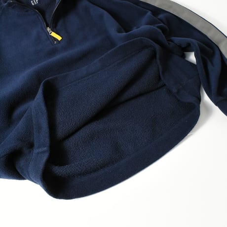 USED "GAP" HALFZIP PULLOVER FLEECE