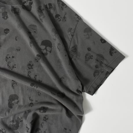USED UNKNOWN PATTERN T-Shirt