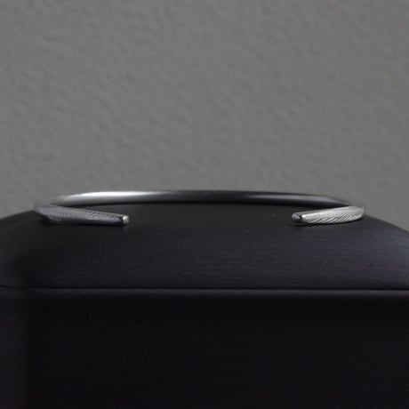 SV900｜Round Feather Cuff 3.0㎜