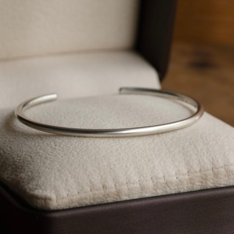 SV925｜Round Cuff 2.5㎜ | STARTWISTオンラインストア ＊///