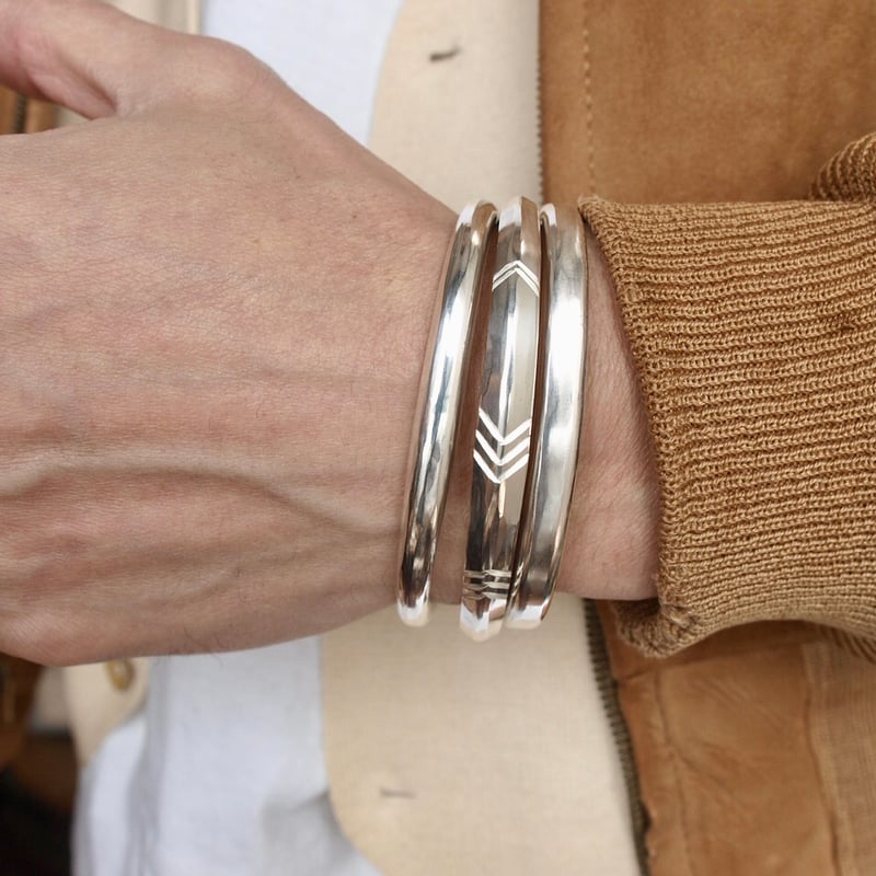 WOLF'S HEAD ウルフズヘッド スタッズブレスレット バングル 50mm ウルフズヘッドWOLF'S HEAD 50mmスタッズブレス WOLF'S HEAD ウルフズ