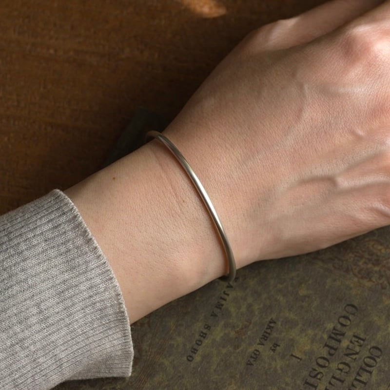 SV925｜Round Cuff 2.5㎜ | STARTWISTオンラインストア ＊///