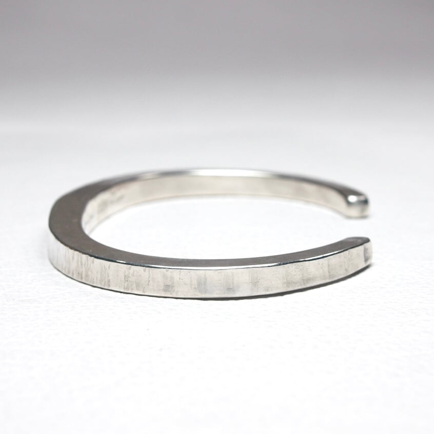 All Forged SV950｜Taper Shape Hammered Cuff | ST