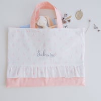 フリルのお名前刺繍レッスンバッグ ③【注文後1～2週間で発送