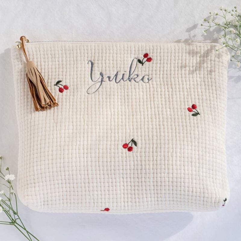 ふわふわ🍒刺繍のポーチ | STARLILY