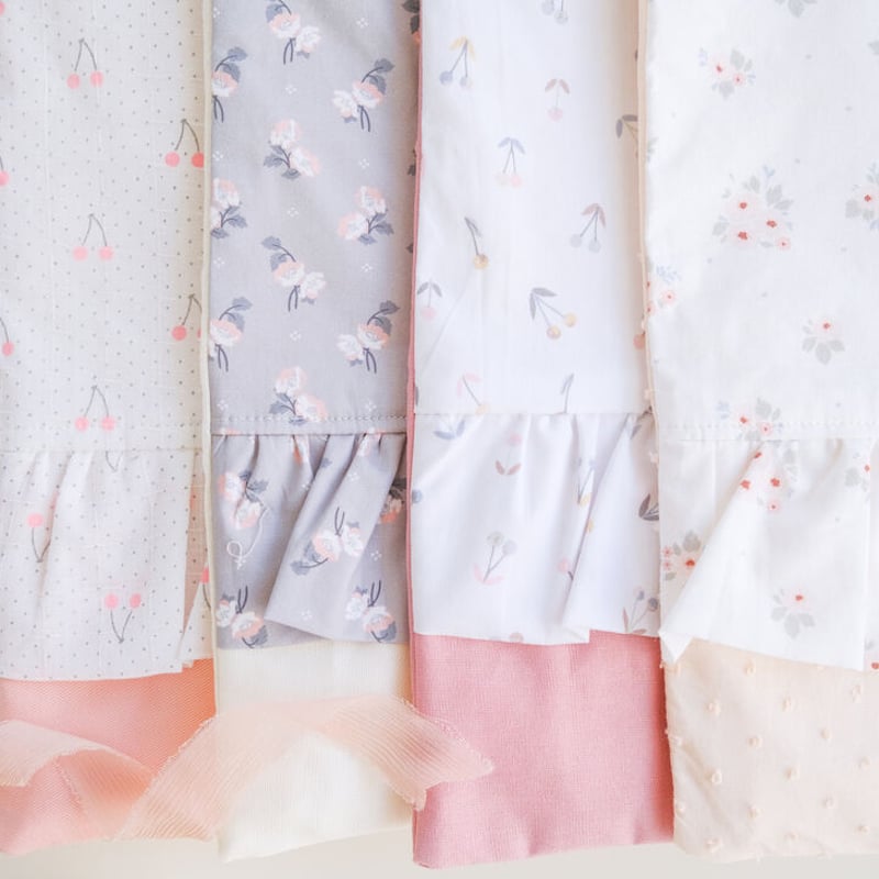 フリルのお名前刺繍レッスンバッグ ①【注文後1～2週間で発送