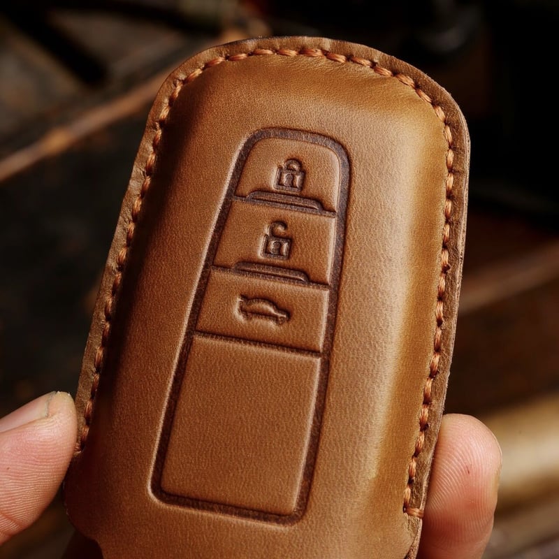 トヨタ専用】 本革レザースマートキーケース▶︎クラウン カムリ