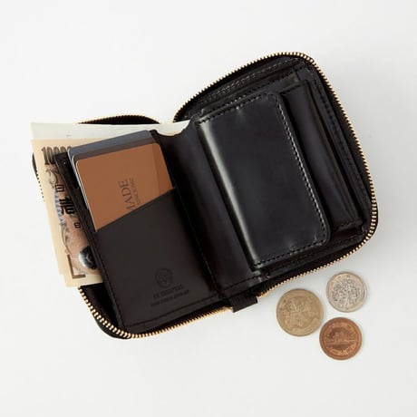 SMALL ZIP WALLET / EMBOSSED LEATHER