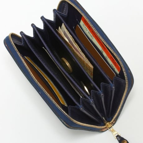 WALLET WITH DIVIDERS