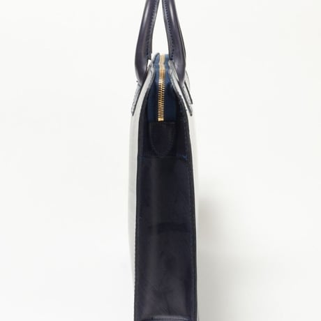 LIGHTWEIGHT  BRIEFCASE