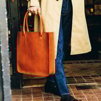 2 HANDLE ZIP TOTE BAG