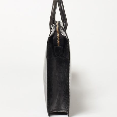LIGHTWEIGHT  BRIEFCASE