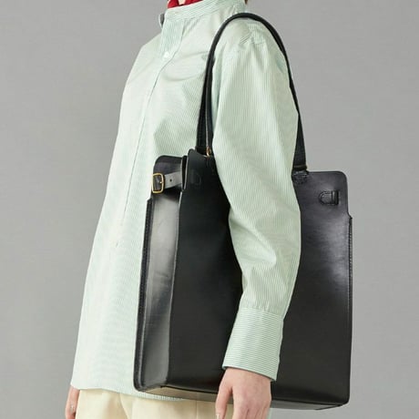SIDE STRAP TOTE