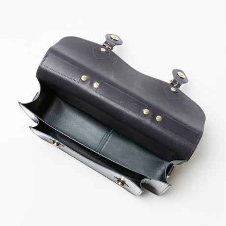SATCHEL BAG 13INCH DET STRAP