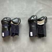甲手　学販用黒人工皮革　手の内　白パンチ