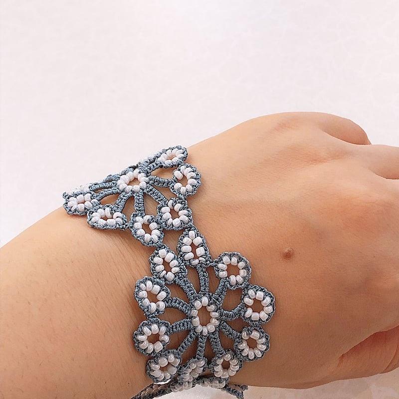 ☆オマケ付き☆ KAORU レース模様モチーフ ブレスレット（超美品 
