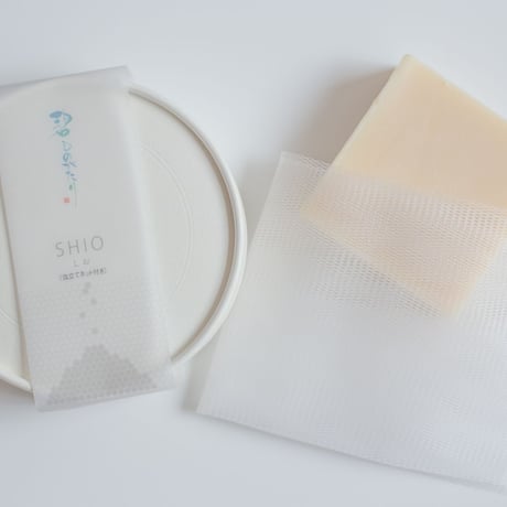人気Ｎｏ.２ ＳＨＩＯ石けん １００ｇ　お肌しっとり Herb・Room leaf 肌にやさしいソープ 碧ものがたり