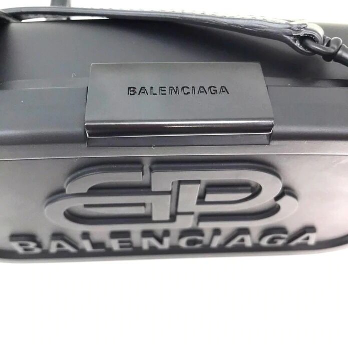 BALENCIAGA バレンシアガ ランチボックスケースショルダー BALENCIAGA バレンシアガ ランチボックスケースショルダー