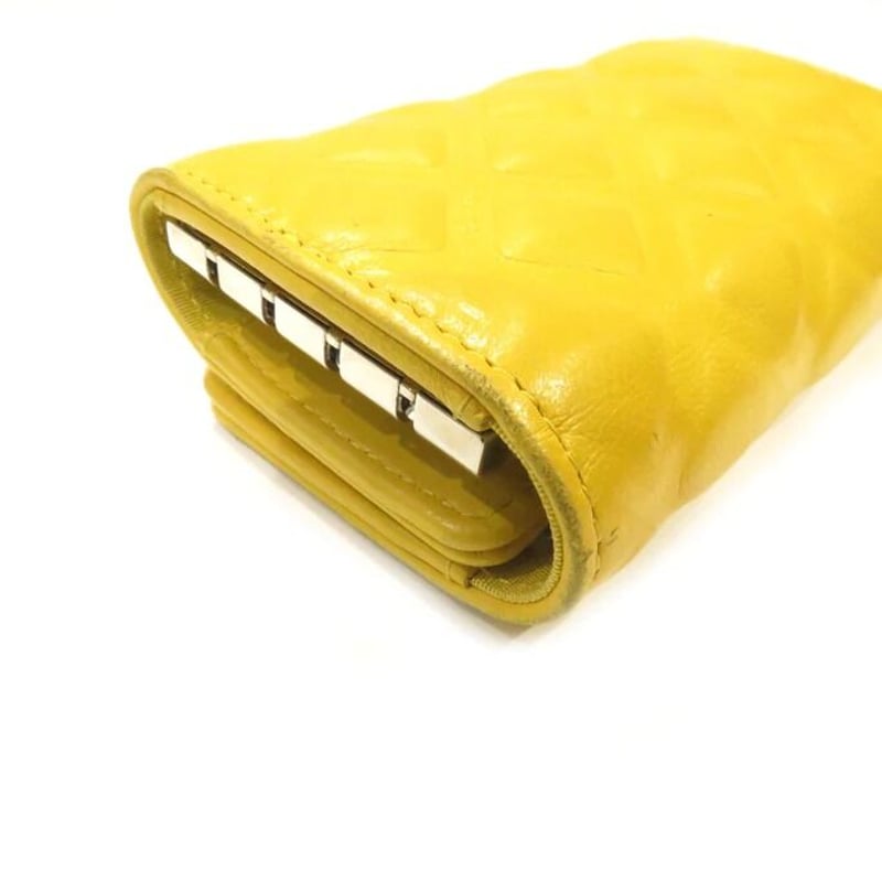 CHANEL イエロー キーケース
