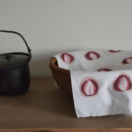 アケモドロ　型染め手ぬぐい　いちご大福