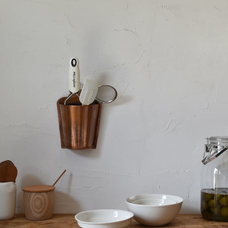 akakane.　銅のround holder