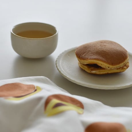 アケモドロ　型染め手ぬぐい　どら焼き