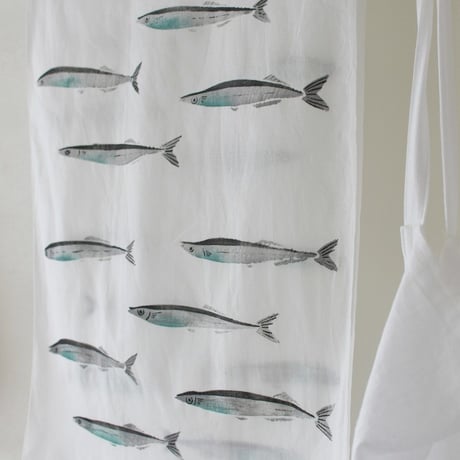 アケモドロ　型染め手ぬぐい　秋刀魚