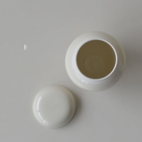 マイケル・ケリー　蓋もの   tea