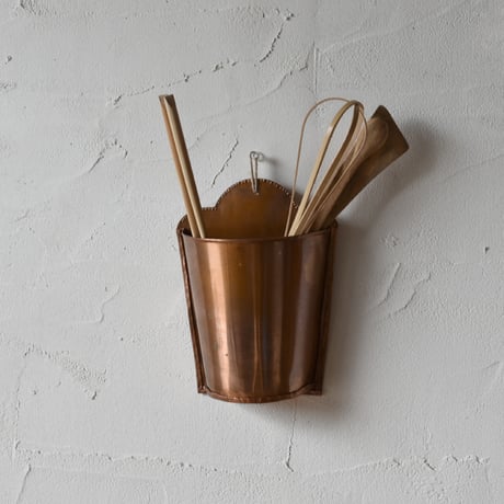 akakane.　銅のround holder