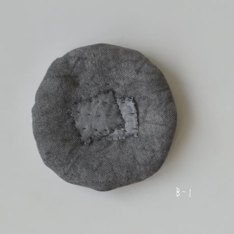 糸so. 　継布まる敷き　べんがら染め Ｂ