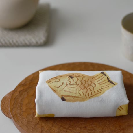 アケモドロ　型染め手ぬぐい　たい焼き