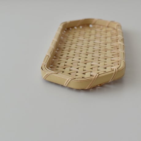 竹編みの長六角トレー