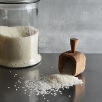 木彫りのおこめカップ