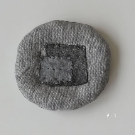 糸so. 　継布まる敷き　べんがら染め A