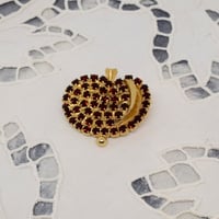 チェコ ガラスラインストーンブローチ りんご
