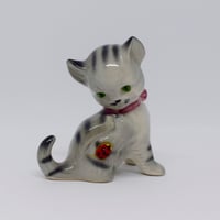 子猫とてんとう虫　フィギュリン