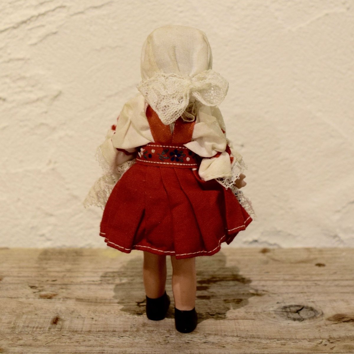 【超稀少！】チェコスロヴァキア製 モラヴィア民族衣装人形2体ペア デッドストック 超稀少！】チェコスロヴァキア製 モラヴィア民族衣装人形2体ペア