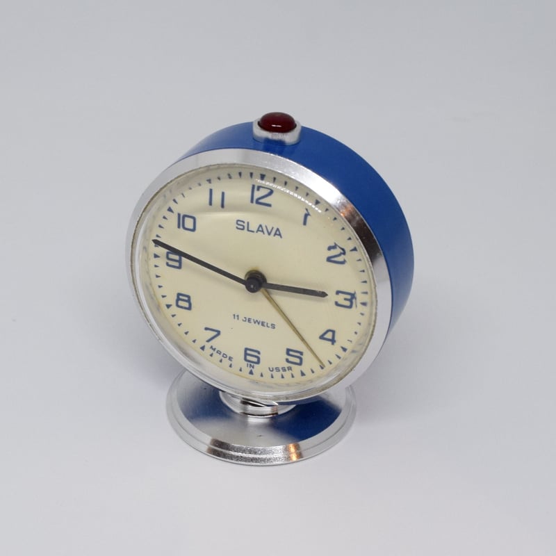 スラヴァ ソビエト SLAVA アラームクロック 手巻き 置き時計 目覚まし時計 スラヴァ ソビエト SLAVA アラームクロック 手巻き 置き時計