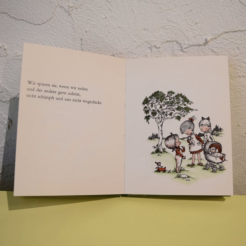 ドイツ語版 絵本「Liebe ist ein wundersames Gefühl」アングルン