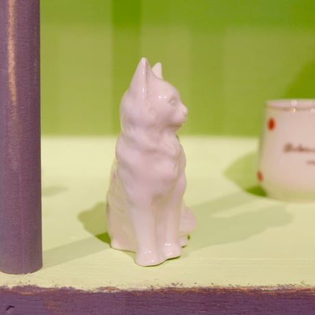 ドイツ　高貴な猫さん　フィギュリン