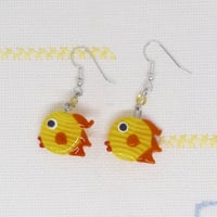 チェコ ボヘミアガラス ピアス 魚 イエロー