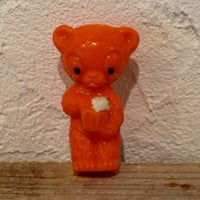 旧東ドイツ　ジョッキを持ったくまのプラドール　オレンジ