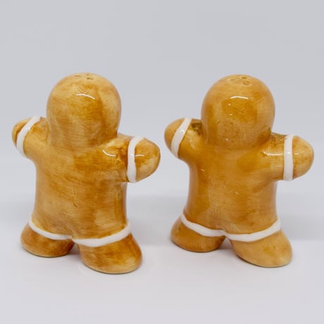 ジンジャーマン　塩コショウ入れ