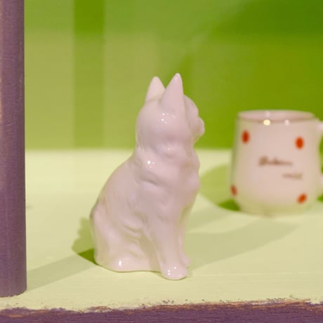 ドイツ　高貴な猫さん　フィギュリン