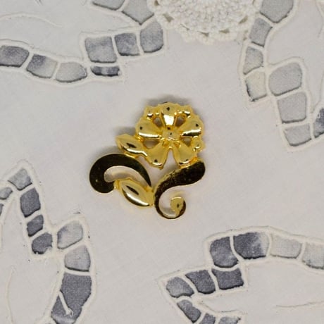 チェコ　ガラスストーン　お花のボタン・アクセサリーパーツ