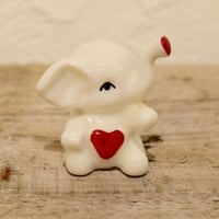 ドイツ　ハートのゾウさん