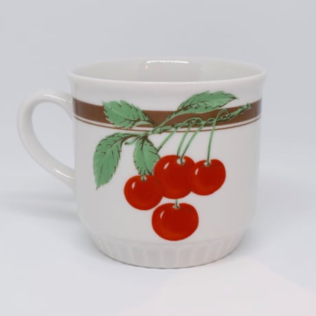 チェコ　DUBI社　マグカップ　さくらんぼ