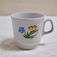 旧ソ連時代　小さめマグカップ　蝶々