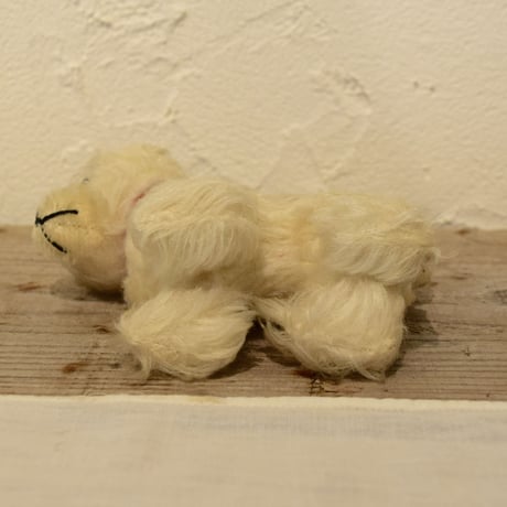 ドイツ　グリズリー社　白い犬のぬいぐるみ
